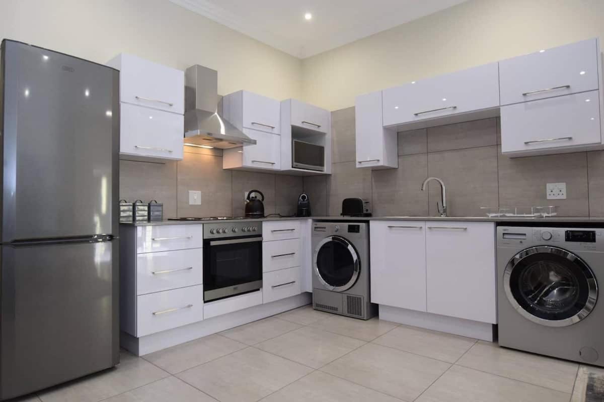 Elridge Living Apartment Boksburg Luaran gambar